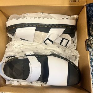 Dr.Martens white sandal